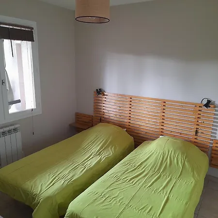 Charmante Maison Renovee Dans Quartier Calme, A 2,5 Kilometres De La Plage, Pour 6 Personnes Ferienhaus *